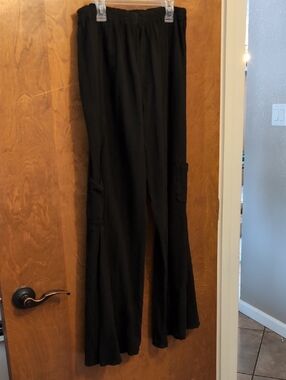 Cottonways Black Flare Women's Pants with Elastic Waist and Side Pockets